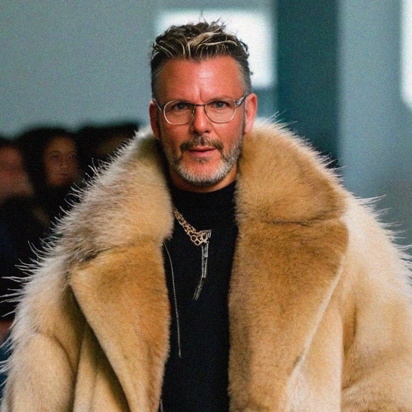 Meet your Posher, Jay - Picture 14 of 14